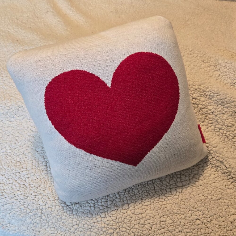 Isaac Mizrahi New York Red Heart Cotton Knit 15x15 Pillow Cover w/Pillow Insert